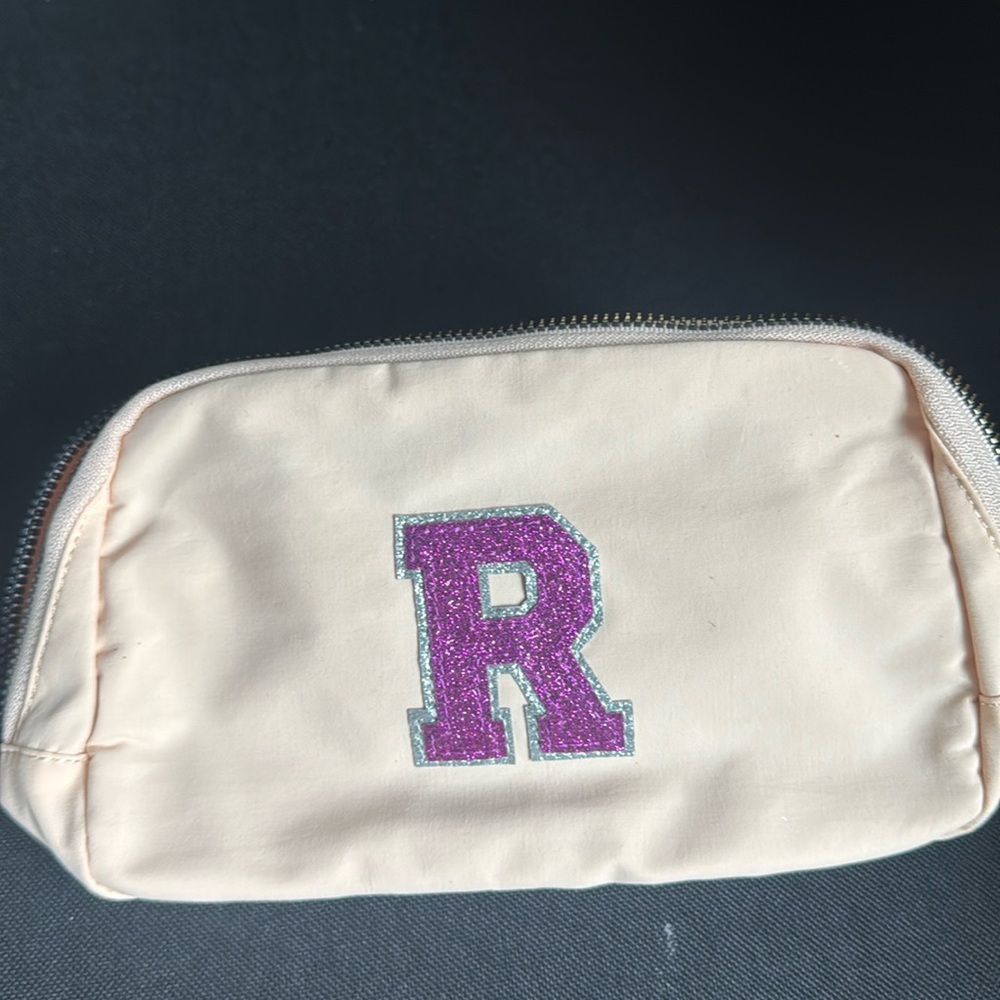 R Monogrammed fanney pack